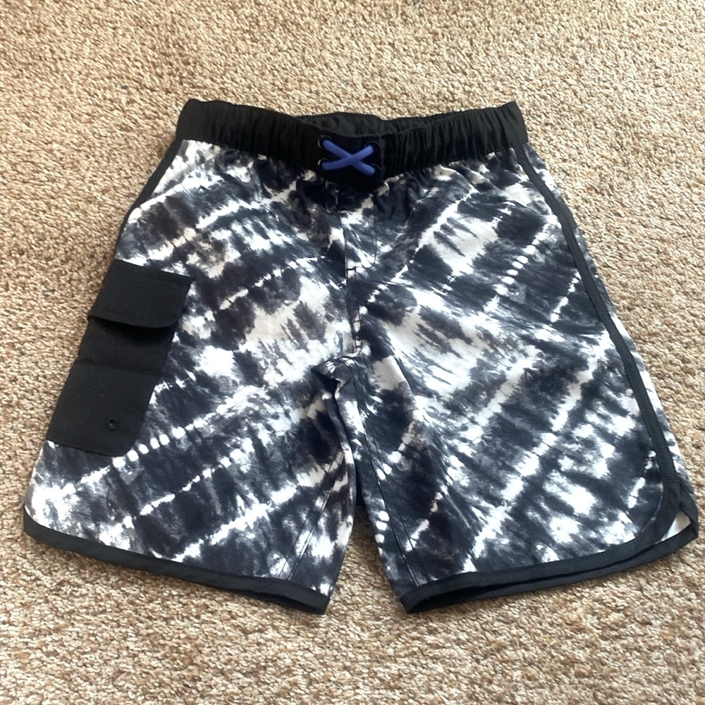 NWOT Lands' End Kids Cargo Pocket Board Short Swim Trunk - Medium, Black/white